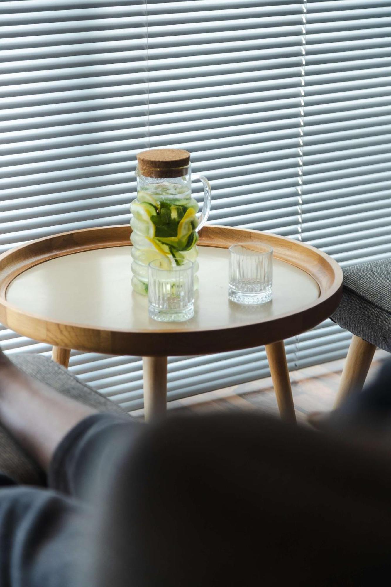 Radisson Blu Hotel, พอร์ตเอลิซาเบธ ภายนอก รูปภาพ A wooden tray